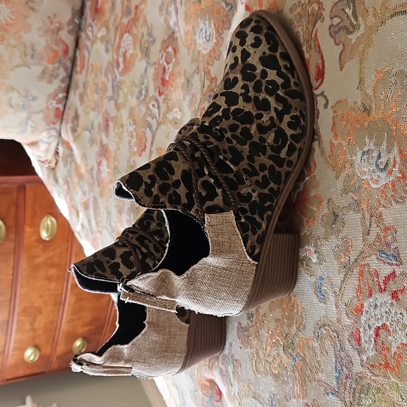 Slip-on Animal Print Bootie - Picture 2 of 6